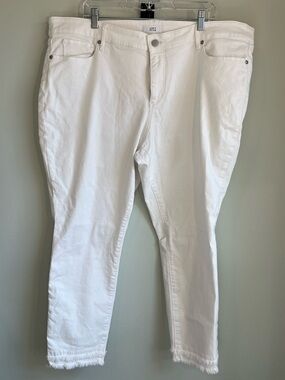 LOFT White Ankle Fray-Hem Jeans